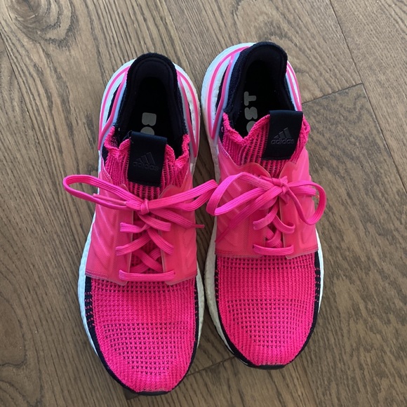 Adidas Women’s Ultra Boost 19 - Picture 5 of 6
